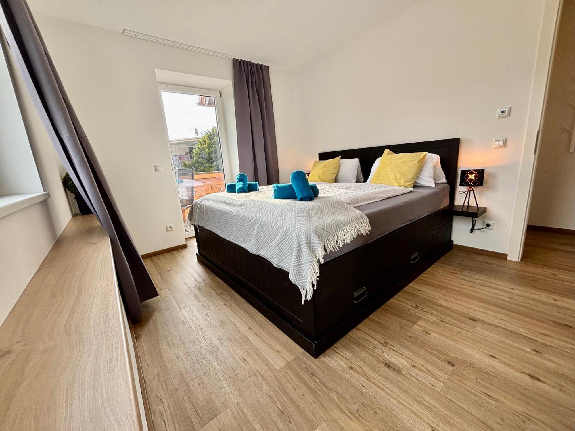 Uii Apartments オーバーアウドルフ エクステリア 写真